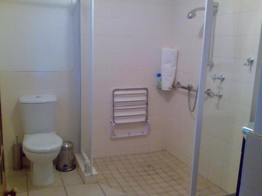 Room image 3