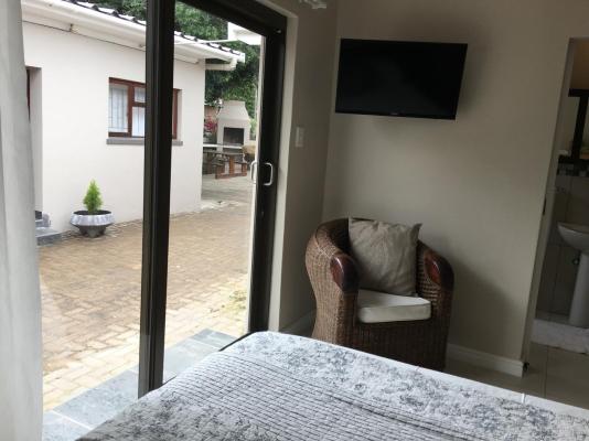 Room image 4