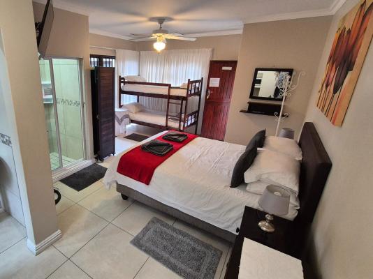 Room image 7