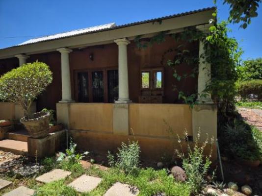 Sousie's Accommodation - Property / Building