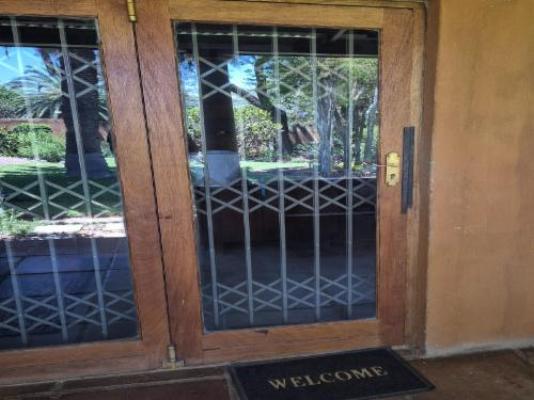 Sousie's Accommodation - Facade or entrance