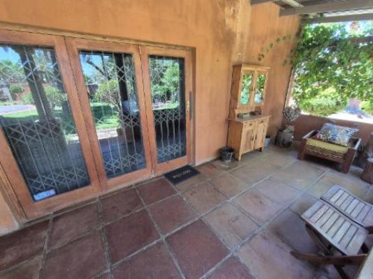 Sousie's Accommodation - Property / Building