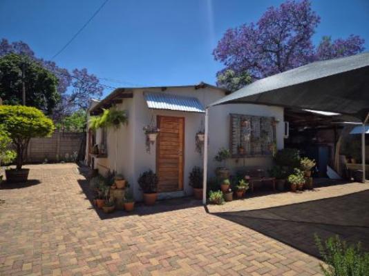 Sousie's Accommodation - Facade or entrance
