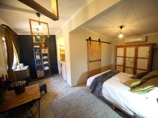 Sousie's Accommodation - 287206