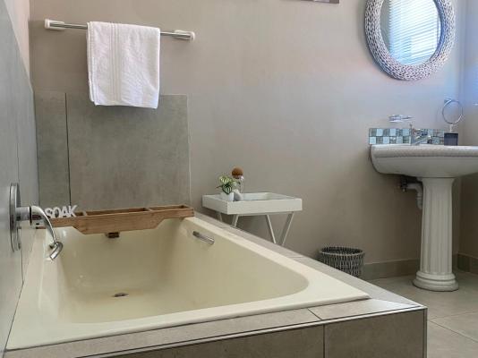 Kolgans Guest House - 287293
