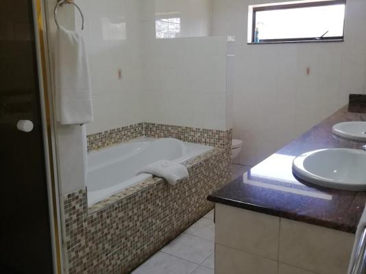 Brooklyn Lodge - 287355