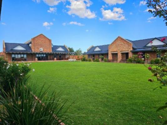 2 Owls Guesthouse - Property / Building
