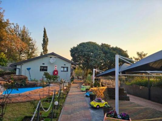 The Haven: Make our Home your Home Guesthouse - Property / Building