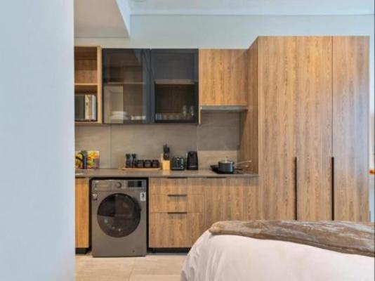 830 Prestigious Residential Menlyn Maine Triology - Kitchenette