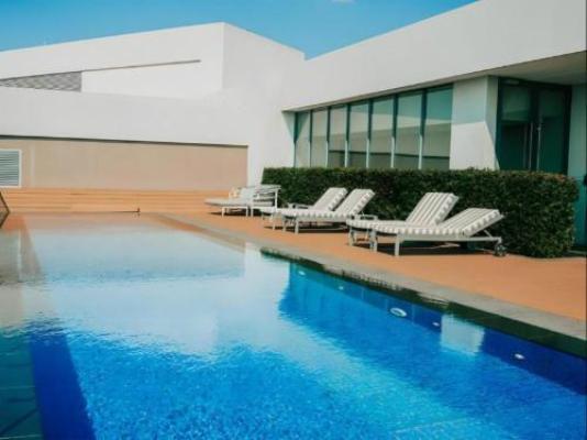 830 Prestigious Residential Menlyn Maine Triology - Swimming pool
