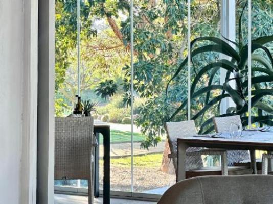 Mo & Rose Nature Retreat - Breakfast area