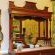 Purcrest Guest House - Decorative detail