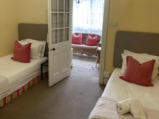 Purcrest Guest House - 287865