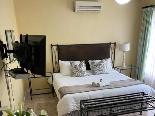 Room image 12