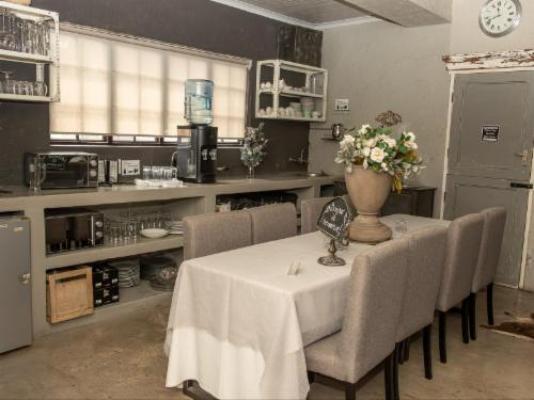 Muckleneuk Manor B&B - Breakfast area