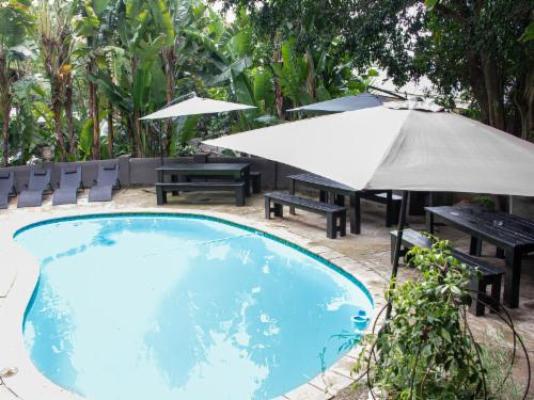 Muckleneuk Manor B&B - Swimming pool