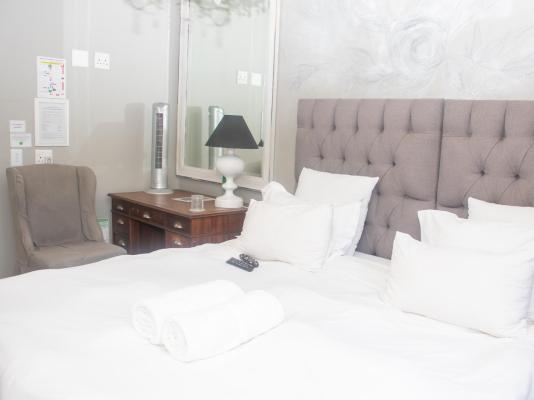 Room image 19