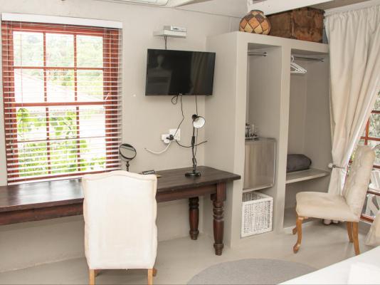 Room image 37