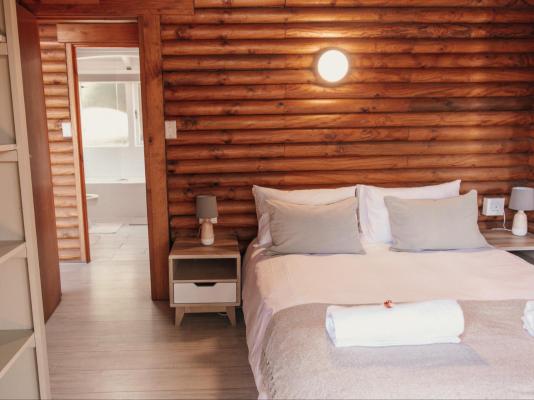 Riverside Self Catering Cabin - 288081