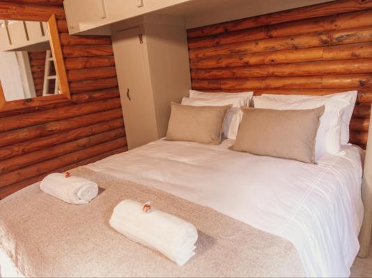 Riverside Self Catering Cabin - 288086