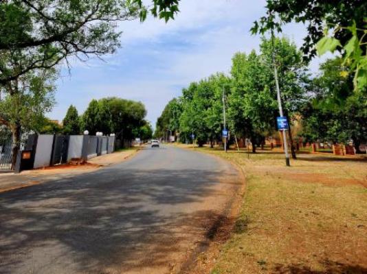 80 on Thabo - Neighbourhood