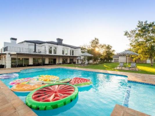 The Feather Hill Boutique Hotel - Natural landscape
