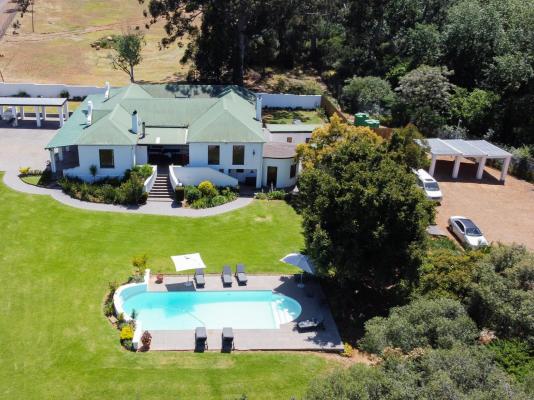 La Felicita Villas & Red Victorian Mansion - 288180