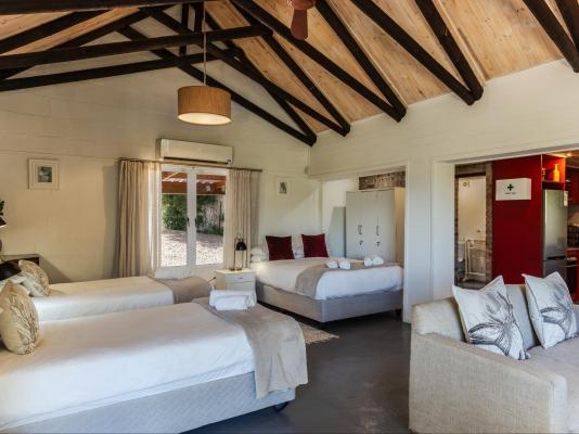 Room image 2