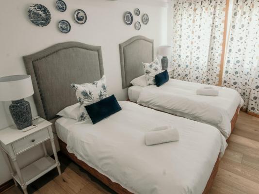 La Felicita Villas & Red Victorian Mansion - 288244