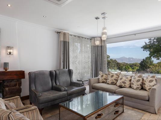La Felicita Villas & Red Victorian Mansion - 288251