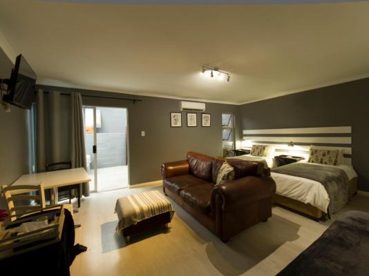 Room image 5
