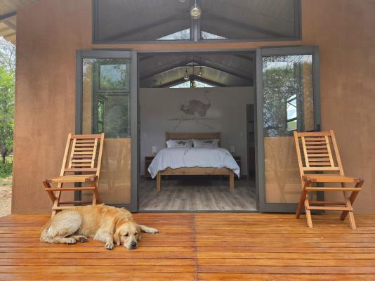 Room image 4
