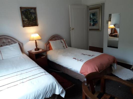 Room image 2