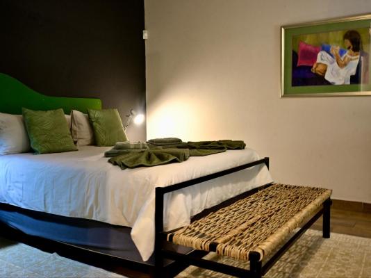 Room image 4