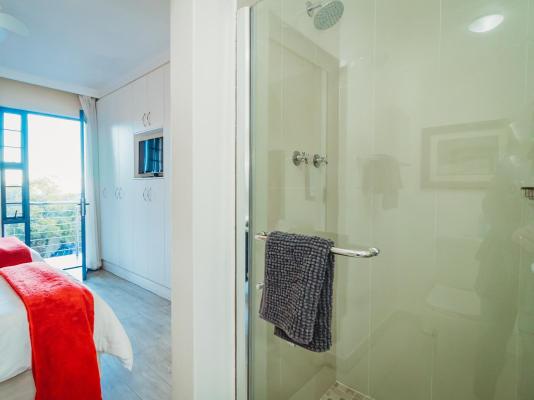 Room image 2