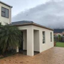Bay Breeze Guesthouse - 289082