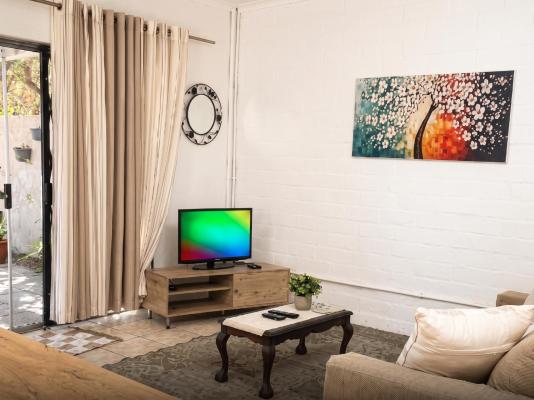 Bay Breeze Guesthouse - 289087