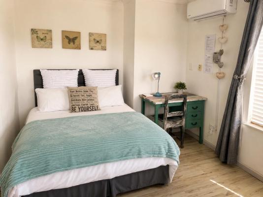 Bay Breeze Guesthouse - 289092