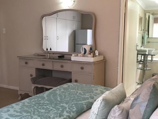 Bay Breeze Guesthouse - 289102