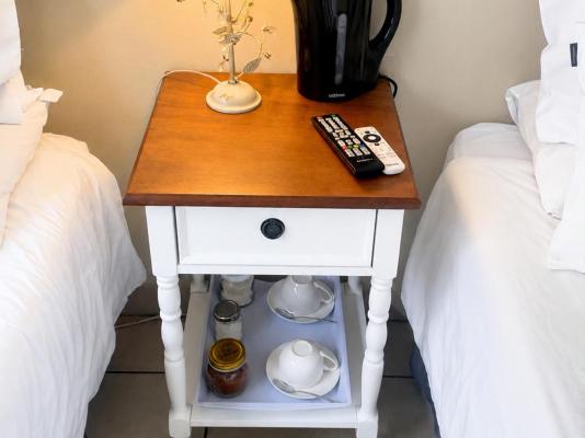 Bay Breeze Guesthouse - 289107