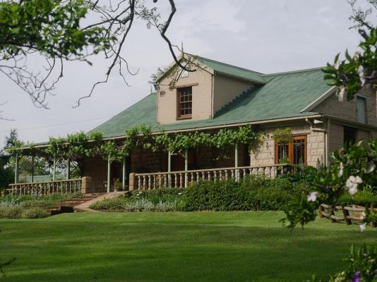 Halliwell Country Inn - 289263