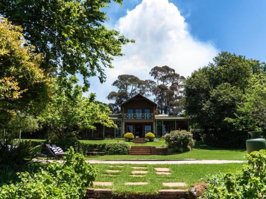 Halliwell Country Inn - 289267