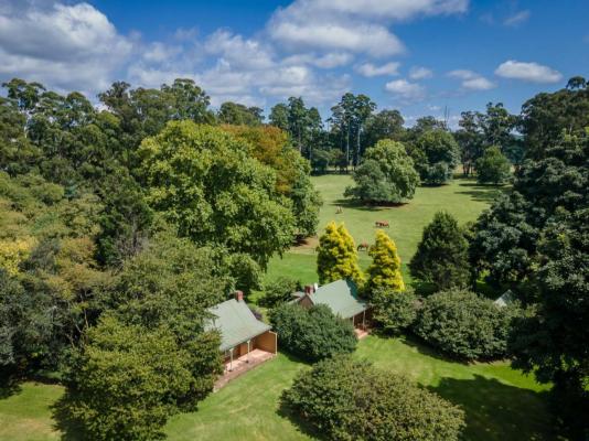 Halliwell Country Inn - 289273