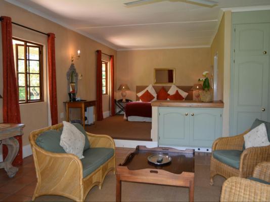 Room image 4