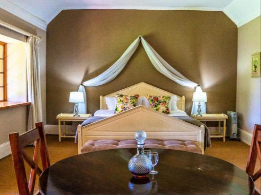 Halliwell Country Inn - 289303
