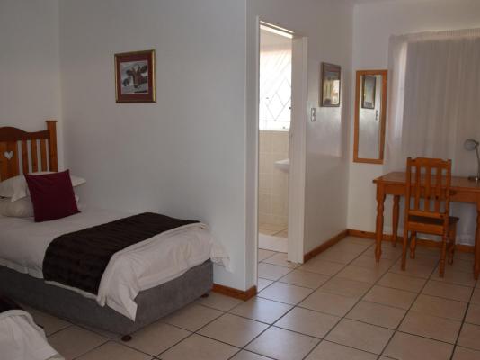 Room image 2