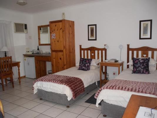 Room image 6