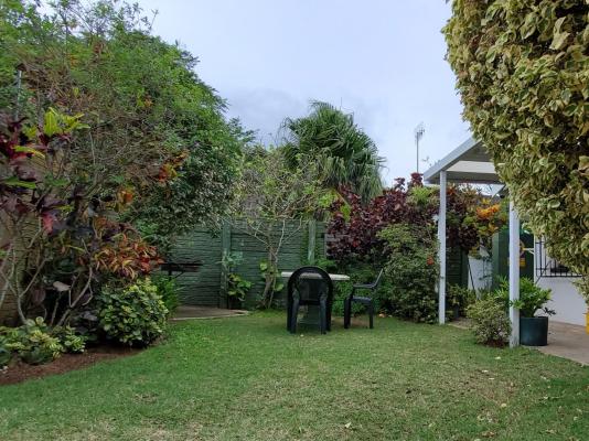 Jessica's Self Catering - 289500