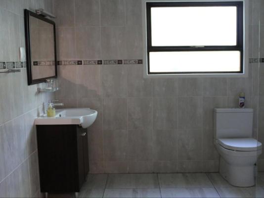 Somerset Guest Lodge - 289579