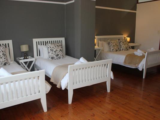 Somerset Guest Lodge - 289586